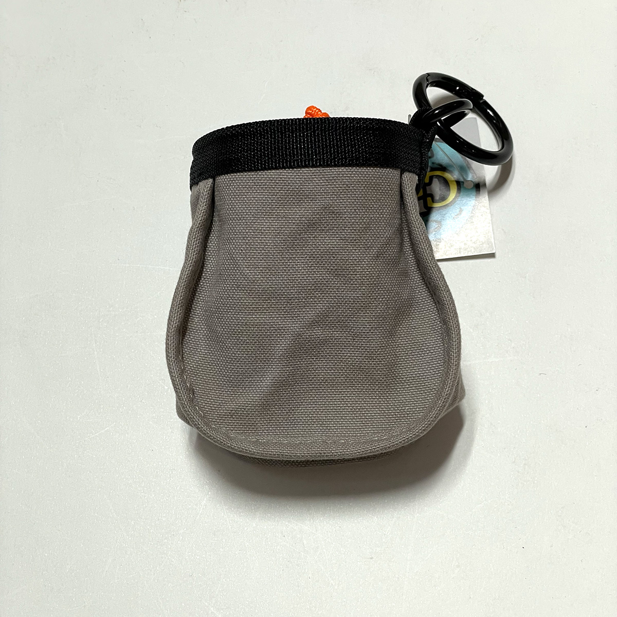 D：ダックグレー