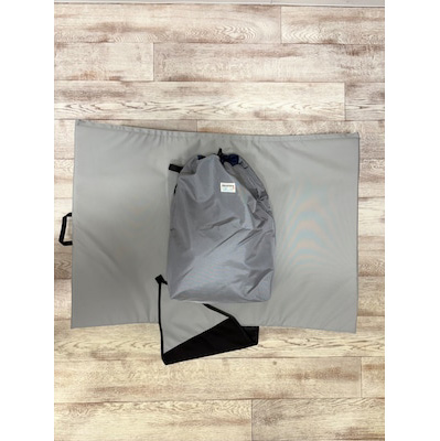 シルバーグレー