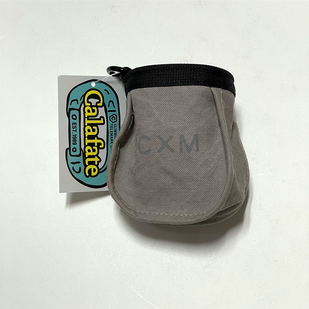 D：ダックグレー